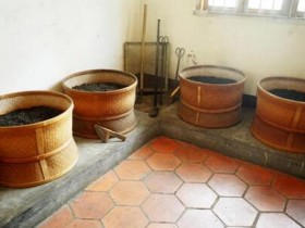 唐代诗人皮日休《茶中杂咏·茶焙》注释/翻译/赏析_关于制茶工艺的诗句古诗