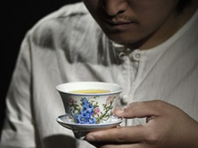 描写普洱茶文化的现代茶诗《古茶》赏析_有情调的茶诗妙句