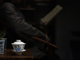唯美茶诗妙句<品泉宜静夜,茗碗更谁同>注释赏析