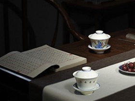 乾隆皇帝赞美普洱茶的优雅茶诗《烹雪用前韵》赏析_关于普洱茶文化的诗句