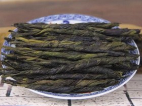 【苦丁茶的副作用】常喝苦丁茶的副作用是什么_苦丁茶能天天喝吗
